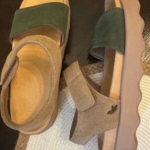 Women's Green and Tan Sandals